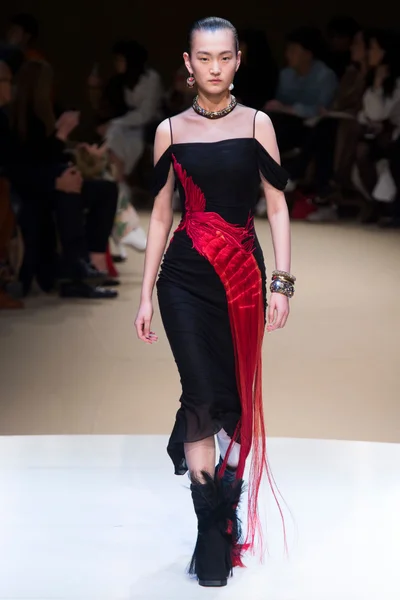 Look 34